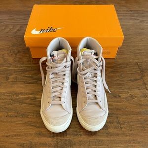 Nike W Blazer Mid 77’